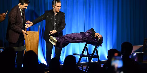 Magic Show for All Ages - Broadway Magic Hour (Times Square)