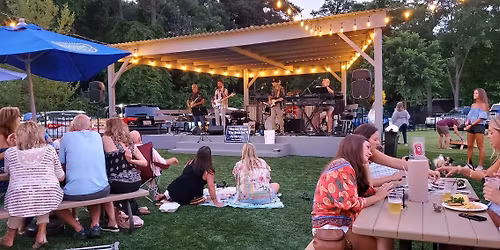 Playlist @ Lucky's Burger And Brew Roswell