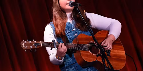 LIVE MUSIC - with Lucy Grubb - free entry