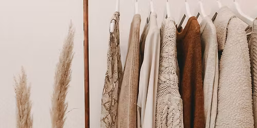 FESTIVE FINDS: THE SECONDHAND EDIT | TROUVAILLES FESTIVES: \u00c9DITION SECONDE MAIN