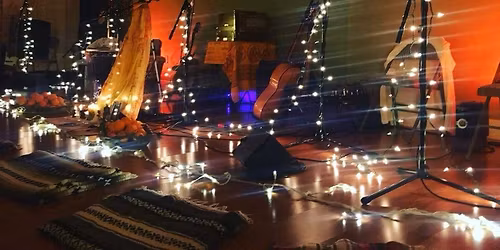 Kirtan @ Forever Yoga - The Band of Now