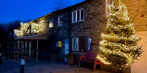 Christmas on the Cobbles - With Santa, Choir & Bury Ukulele
