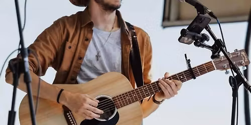 Luke Stone LIVE at THE TIKI at Pub 447