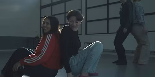 A Performative Workshop on Body, Presence, and Collective Expression