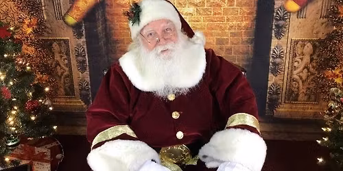 Free pictures with Santa 