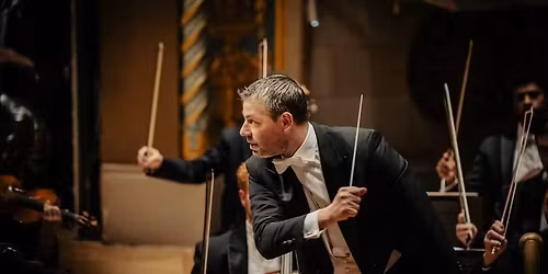 Jader Bignamini Conducts Tchaikovsky - World Youth Symphony Orchestra