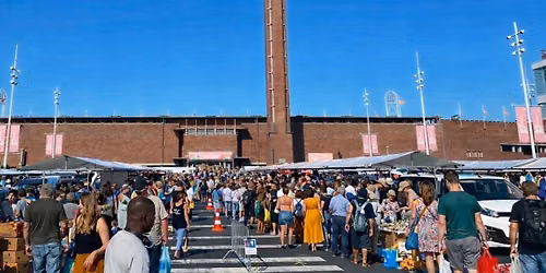 Mega VLOOIENMARKT & KOFFERBAKVERKOOP | Amsterdam 