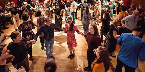 T\u00e1zl\u00f3 klub feat. Fanfara Complexa