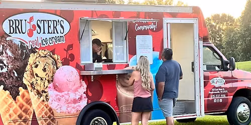 Bruster\u2019s Ice Cream @ The parks 8\/6