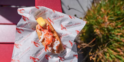 Cousins Maine Lobster at Klyde Warren Park