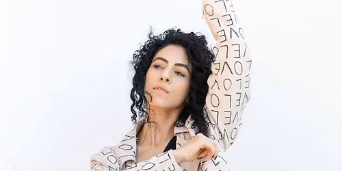 Fr\u00f6jdans S\u00f6ndagstr\u00e4ning - House med Afra Hosseini