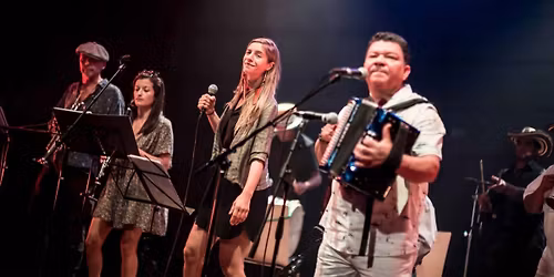 DAY MARTINEZ Y H\u00c9L\u00c8NE LACROSSE \/ L'APERO DU SOUNDS (VALLENATOS Y CUMBIAS)