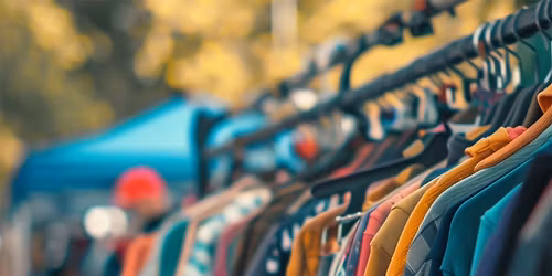 Bourses aux v\u00eatements, jouets et livres