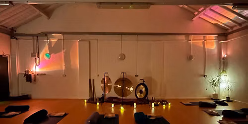 Relaxing Soundbath @river room Halton 