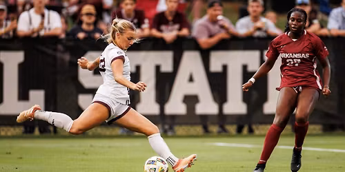 Mississippi State Bulldogs at Arkansas Razorbacks Womens Volleyball