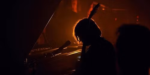 Pillow + Ceann Capaill