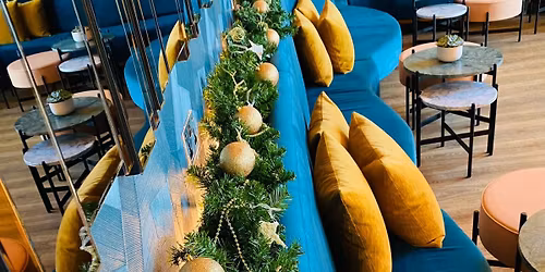 Christmas Carols & Mistletoe Melodies