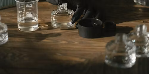 TREAT YOURSELF THURDAY - Create your own signature Fragrance