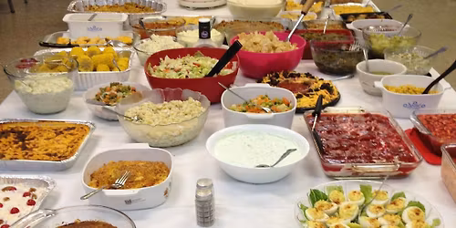 Thanksgiving Pot Luck !!