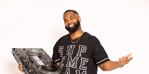 GO DJ Static Shock performs live on the Casino Stage