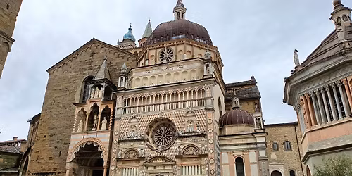 BERGAMO DE HURA E DE HOTA