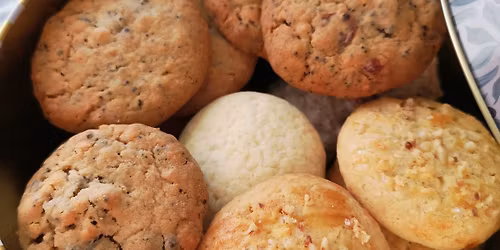 Drømmebakeriet : Salgsbord i teltet på torget! 
