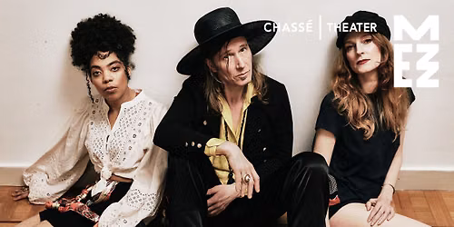 Stef Kamil Carlens & The Poem in Chass\u00e9 Theater