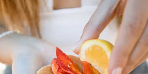 Cousins Maine Lobster in Portland: Ella Apartments