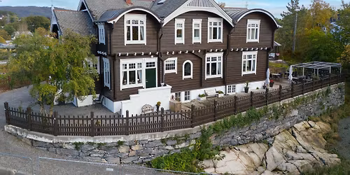 Mordmysterieaften - \u00abMord p\u00e5 \u00e5pent hav\u00bb