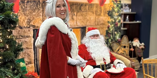 \ud83c\udf84Cobourg Photos with Mr and Mrs Claus\ud83c\udf84