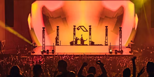 Oliver Smith in Amphoe Pak Kret