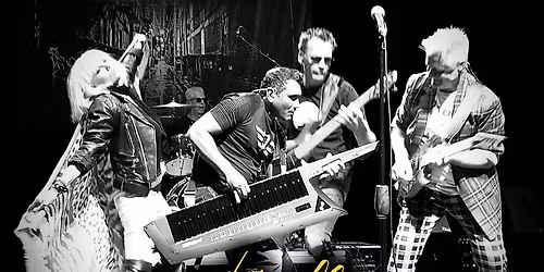 Totally Blondie Live At The Towngate Theatre (Mirren Studio)