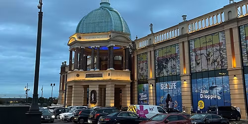 Trafford Centre Shopper