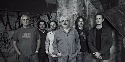 Robert K\u0159es\u0165an a Druh\u00e1 tr\u00e1va