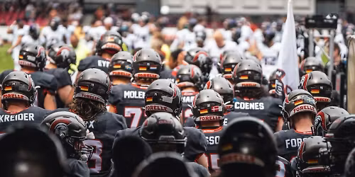 Oregon Ducks at Iowa Hawkeyes Football