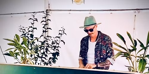 Hive Sun Sets: Featuring Gee NT