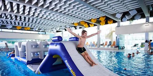 Kinder-Wasserspa\u00df