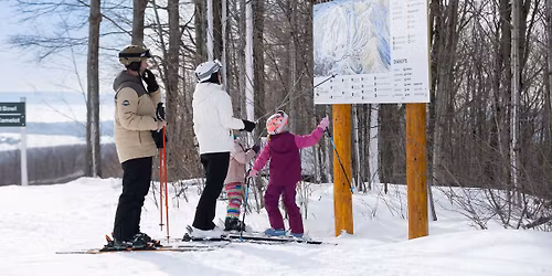 \ud83c\udf85\ud83c\udffc Santa Ski Holiday Scavenger Hunt \u2744\ufe0f