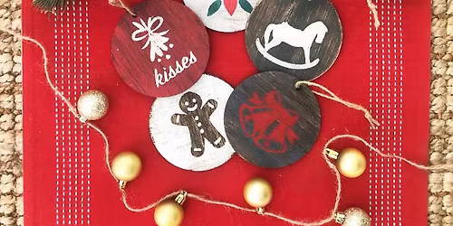 Santa Sid at Board & Brush Chanhassen