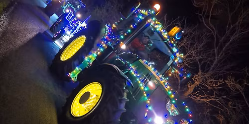 ILLUMINATED LIGHTS TRACTOR RUN 