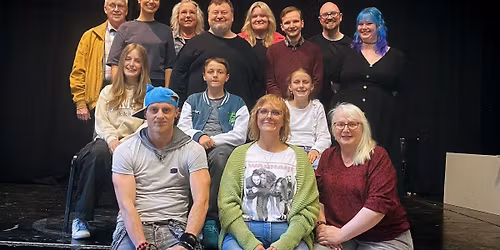 Hinter verzauberten Fenstern \u2013 Theater unterm Schlo\u00df \u2013 7. Dezember