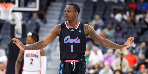 Parking UT Martin Skyhawks at UNLV Rebels Mens Basketball