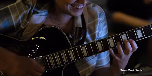 Francesca Roca in Live