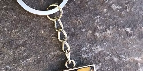 K\u00c9ZM\u0170VES KUCK\u00d3 \u00dcvegmozaik-kulcstart\u00f3