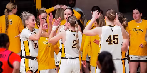 Parking Wyoming Cowgirls at Nevada Wolf Pack Womens Basketball