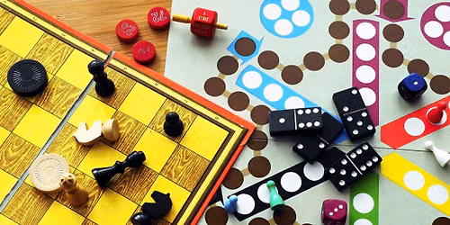 Library Lounge: Pause & Play