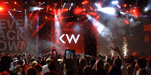 Keller Williams at Tower Theatre - OR