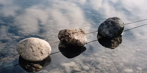 Apa \u2013 F\u00e9rfi \u2013 Ember - csoportos, cselekv\u00e9sorient\u00e1lt \u00f6nismereti foglalkoz\u00e1s f\u00e9rfiaknak