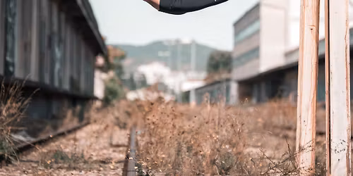 Workshop: Aerial Straps mit Amina