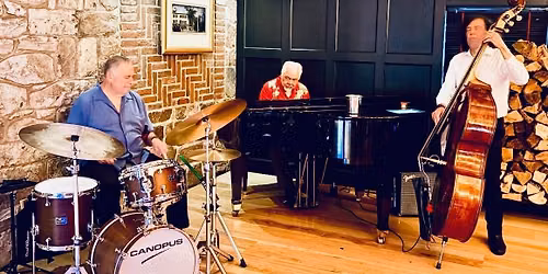 Tom Reyes Trio @ Logan Inn, New Hope, Pennsylvania